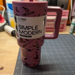Simple Modern Purple Tumbler with Hat Design